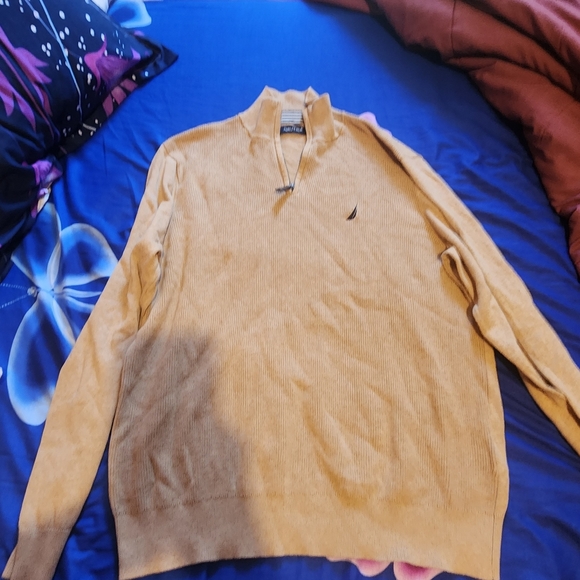 Sweater - Picture 2 of 2